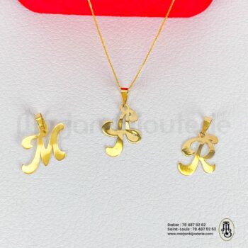 Ensemble chaine pendentif et boucle d'oreille en Or 18k