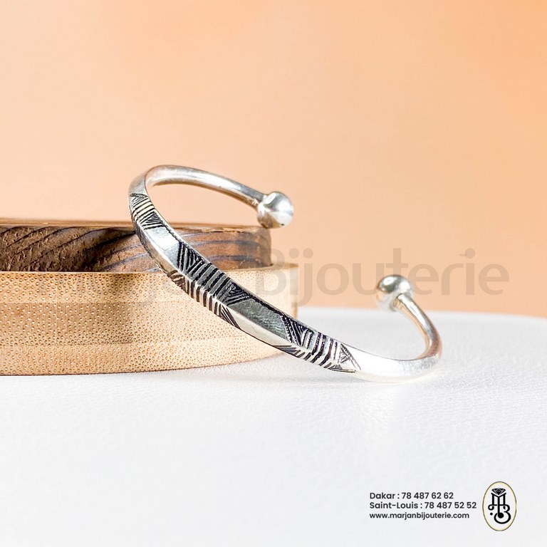 IMG_3540 6 (braceletr)