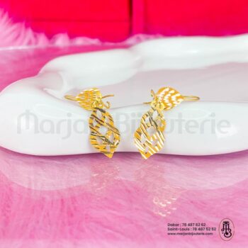 Éclat Doré : Boucles d’oreilles en Or 18K ✨