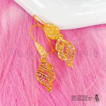 Boucles d'Oreilles Feuillage Ciselé en Or 18K✨💖